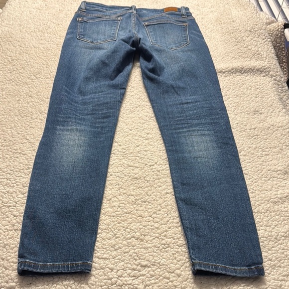 Judy Blue Skinny Blue Jeans with Lived-In Look - Picture 4 of 5